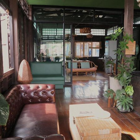 Non House Bangkok บ้านนอนโฮสเทล Exteriér fotografie