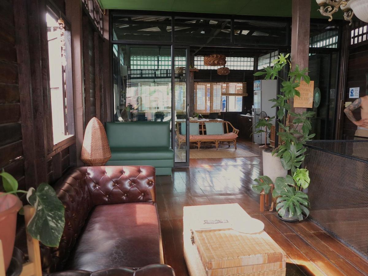 Non House Bangkok บ้านนอนโฮสเทล Exteriér fotografie